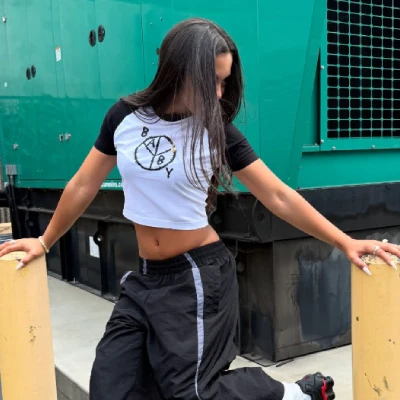 hmdd tops